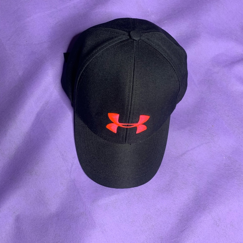 all black hat with pink under armor logo